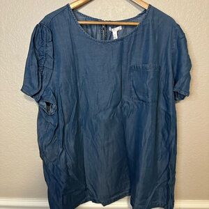 LC Lauren Conrad Short Sleeve Chambray Tee